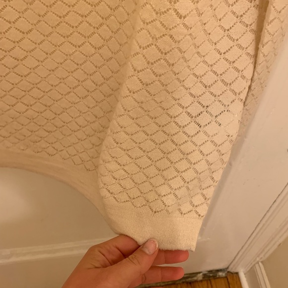 Beautiful cream lattice work sweater - Picture 6 of 7